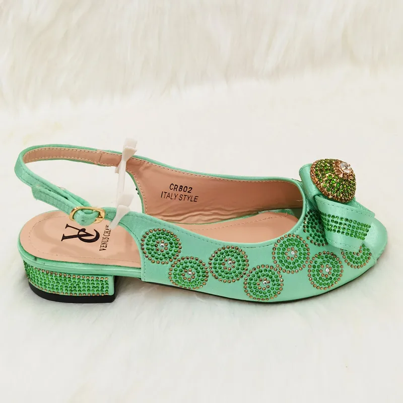 Новое поступление итальянский дизайн красочные полосы узор стиль зеленый цвет