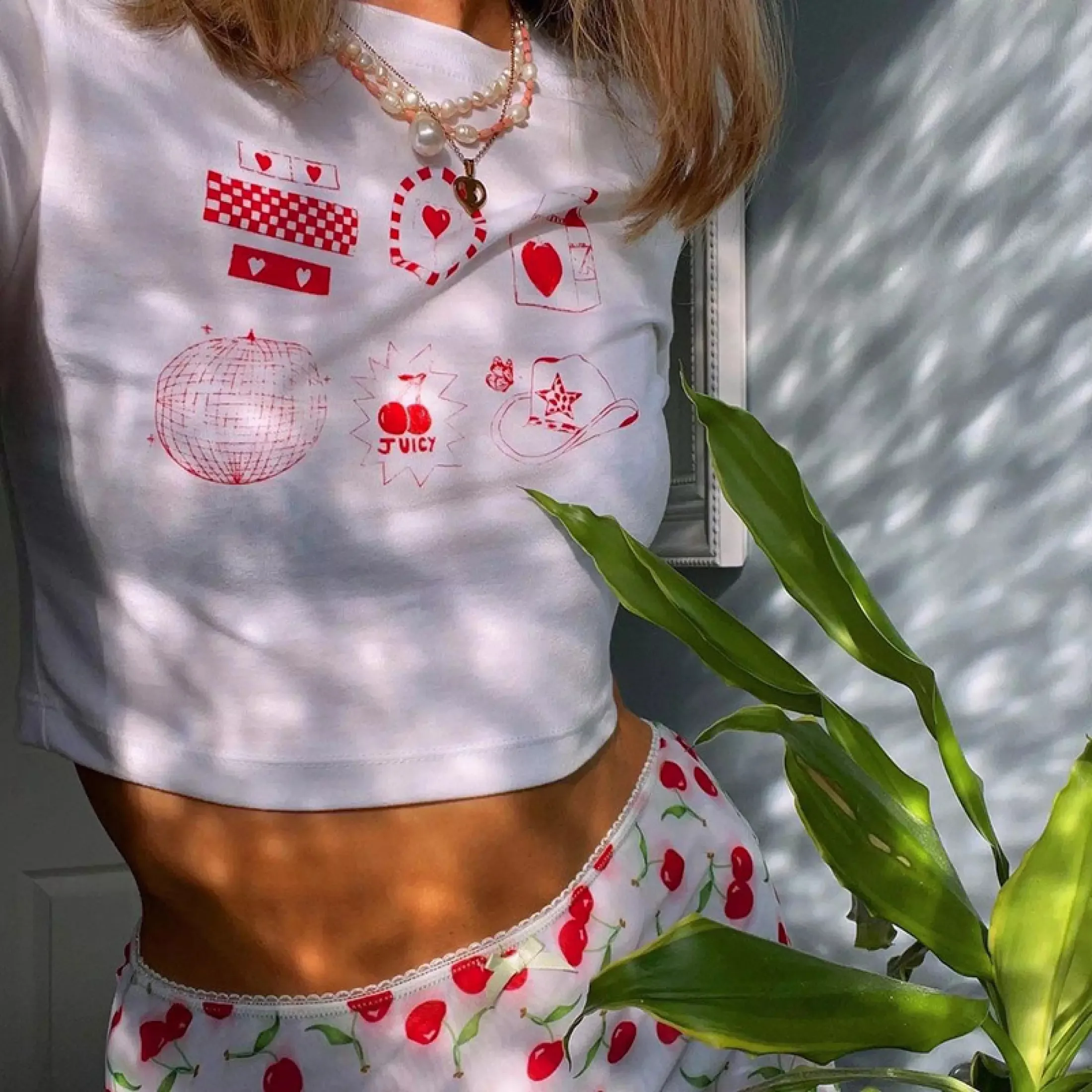 Женская футболка с графическим принтом коротким рукавом и |