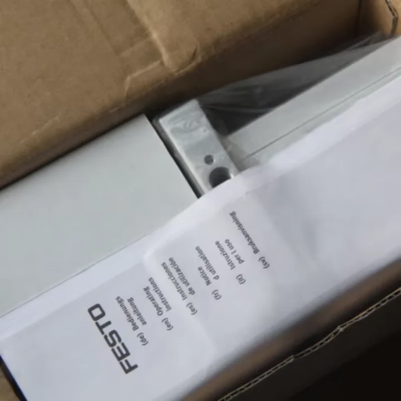 100% оригинальные и новые стопорные цилиндры FESTOS DFST-32-20-DL-Y4-A-S-G2 пневматические