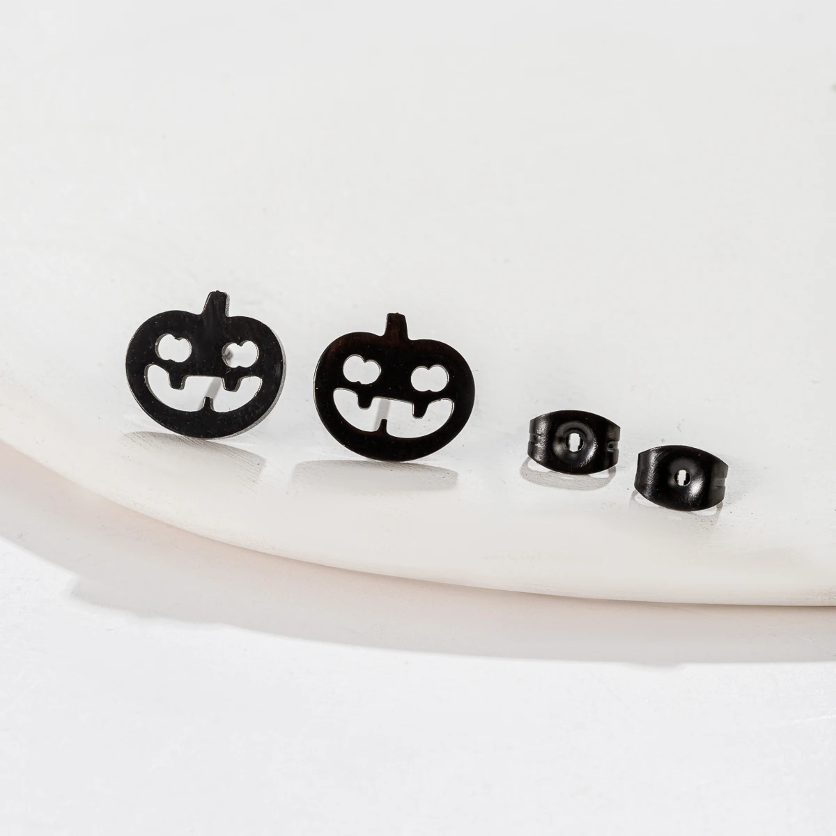 Женские серьги-гвоздики из нержавеющей стали в стиле панк