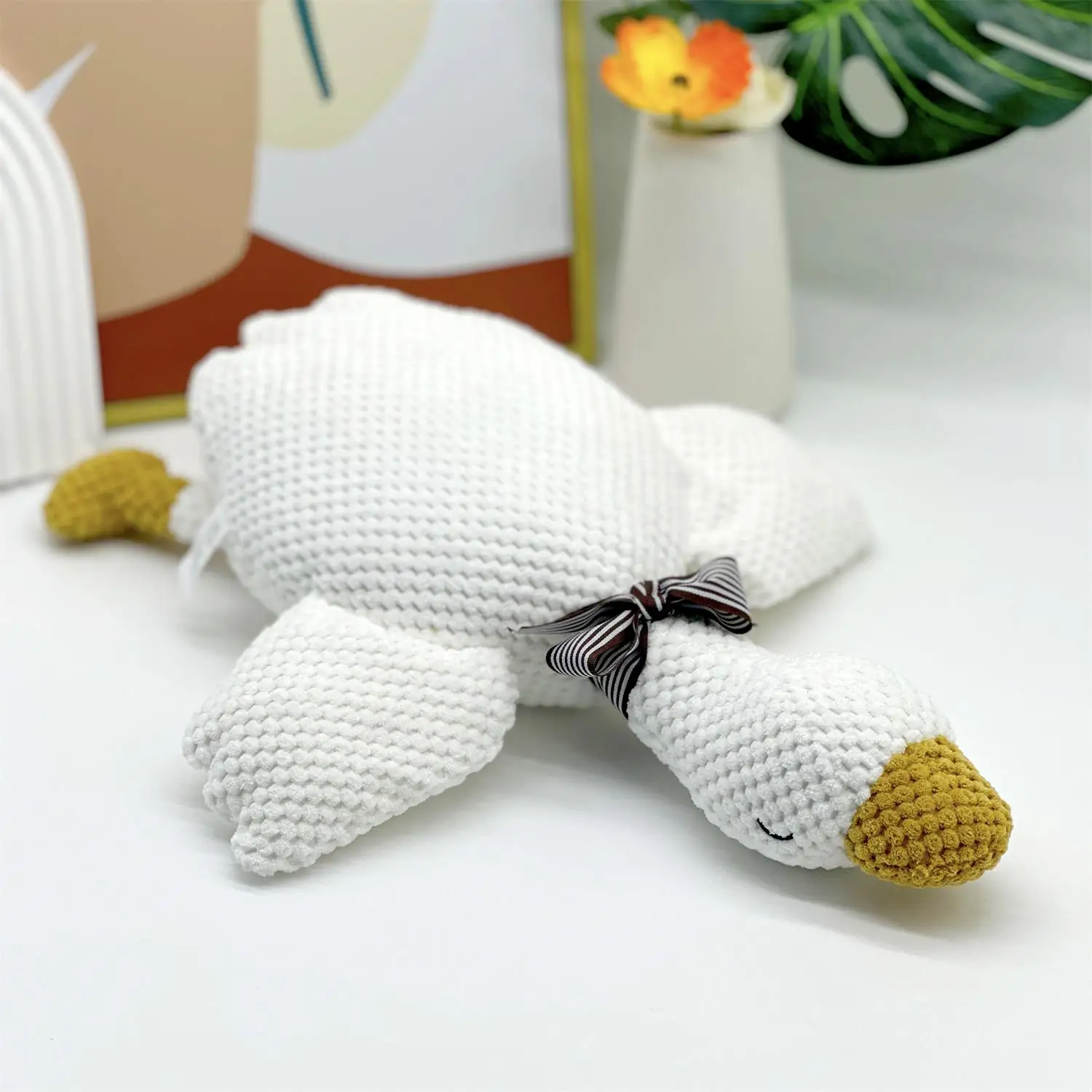 

Симпатичная гусиная плюшевая аниме игрушечная кукла персонажа, Высококачественная плюшевая игрушка, кукла, подарок на Хэллоуин, украшение для дома, дивана