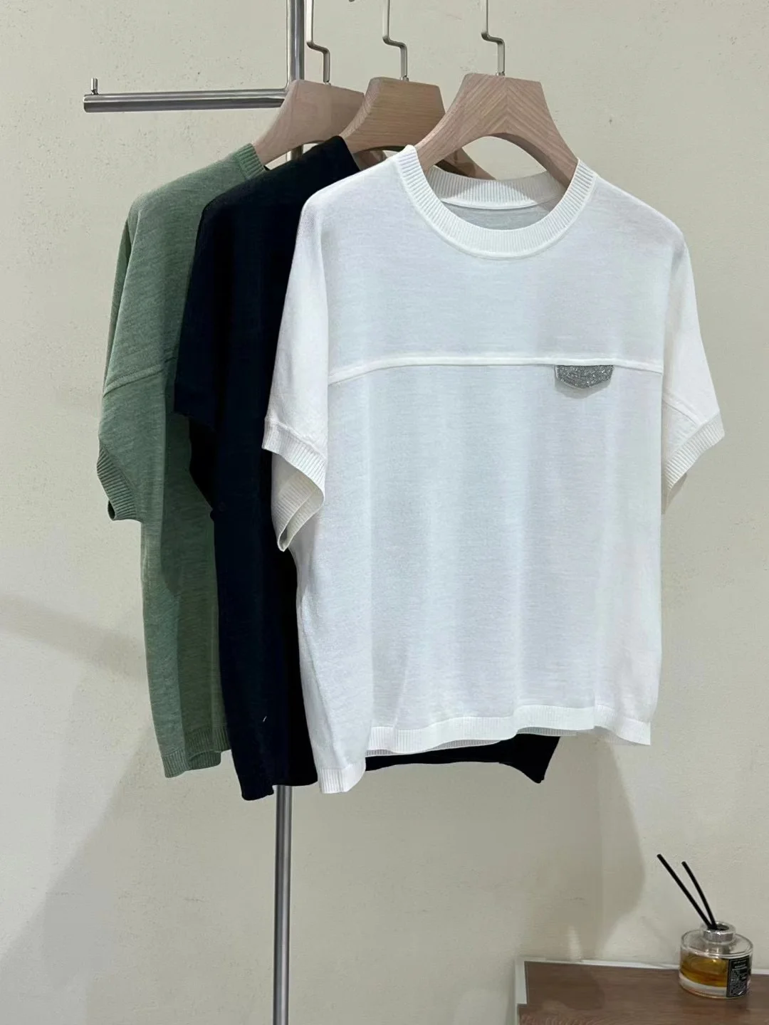 Трикотажная блузка из шерсти мериноса в повседневном стиле