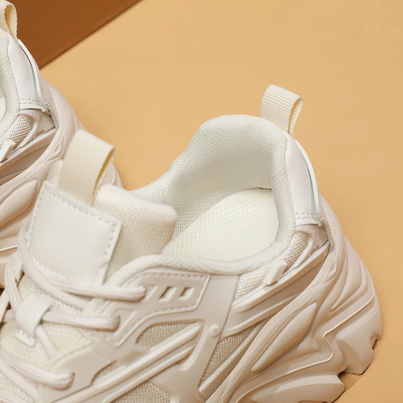 2023 Women's Black Chunky Sneakers Breathable Platform Sports Shoes Woman Lace Up Thick Sole Casual Shoes Zapatillas Mujer Beige