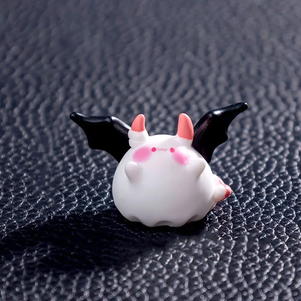 

Миниатюрные фигурки медведей из смолы для Хэллоуина