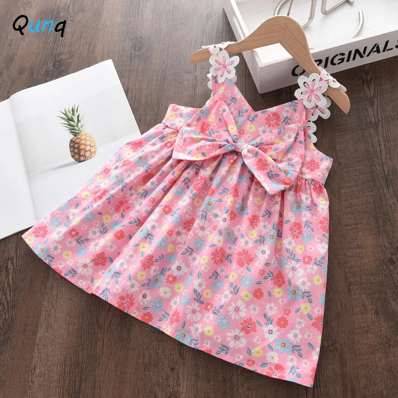

Qunq Girl Summer Floral Print Vest Bow V Neck Coloured Pastoral Wind Princess Sweet Dress Flower Girl Weddings Dresses Age 3T-8T