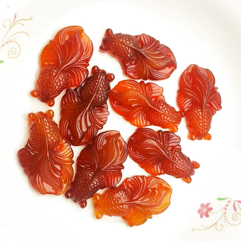 

Natural Green Jade Beads Goldfish Pendant For Jewelry Making Diy Bracelet Necklace Red Pink Yellow White Fish Charms Accessories