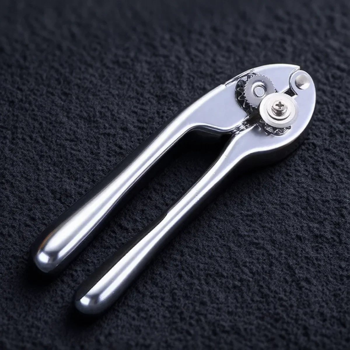 

Открывалка для банок из нержавеющей стали