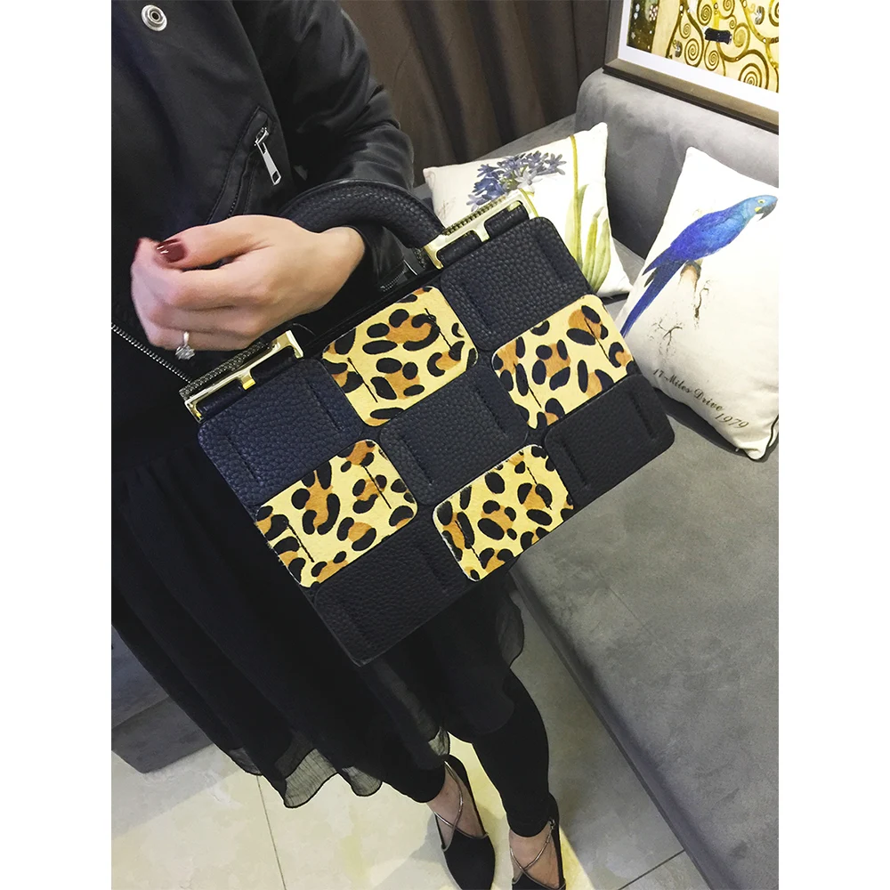 Женская текстурированная сумка из натуральной кожи и конского волоса модная