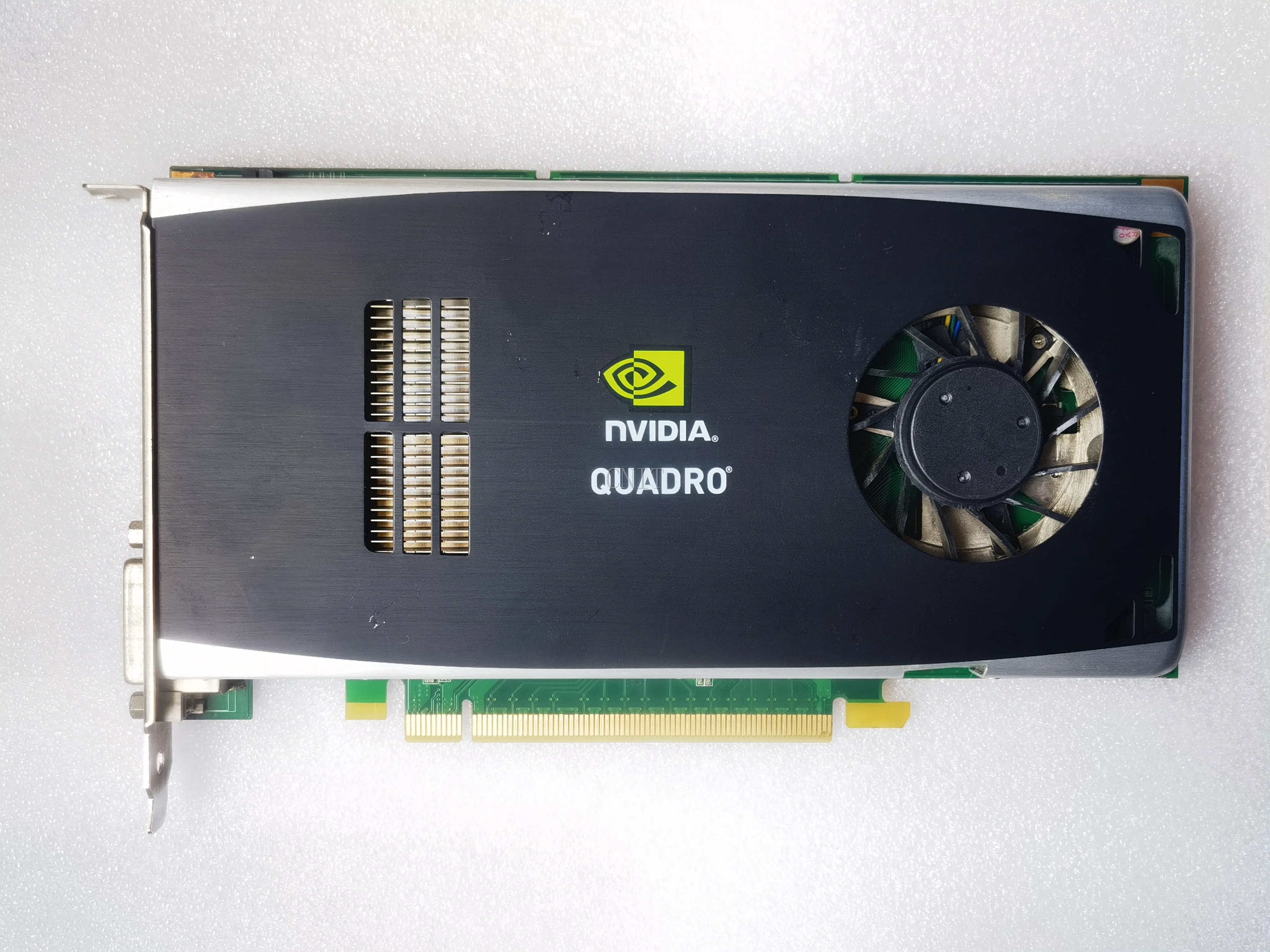Фото Видеокарта NVIDIA Quadro FX 1800 PCI-e, 768 МБ, 508284-001, 519296-001 №1