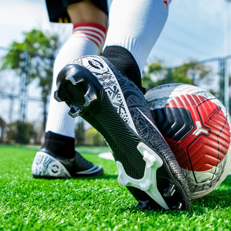 Men Football Shoes KidsTF/FG High Ankle Soccer Boots Outdoors Wear Resistant Cleat Grass Training Trend Women's Welt Sneakers