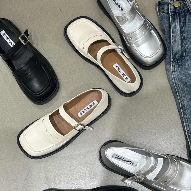 

TINGHON Korea Style Women Flat Women's Square Toe Retro Single Shoes Buckle Shallow Mouth Mary Jane Shoes Sandals