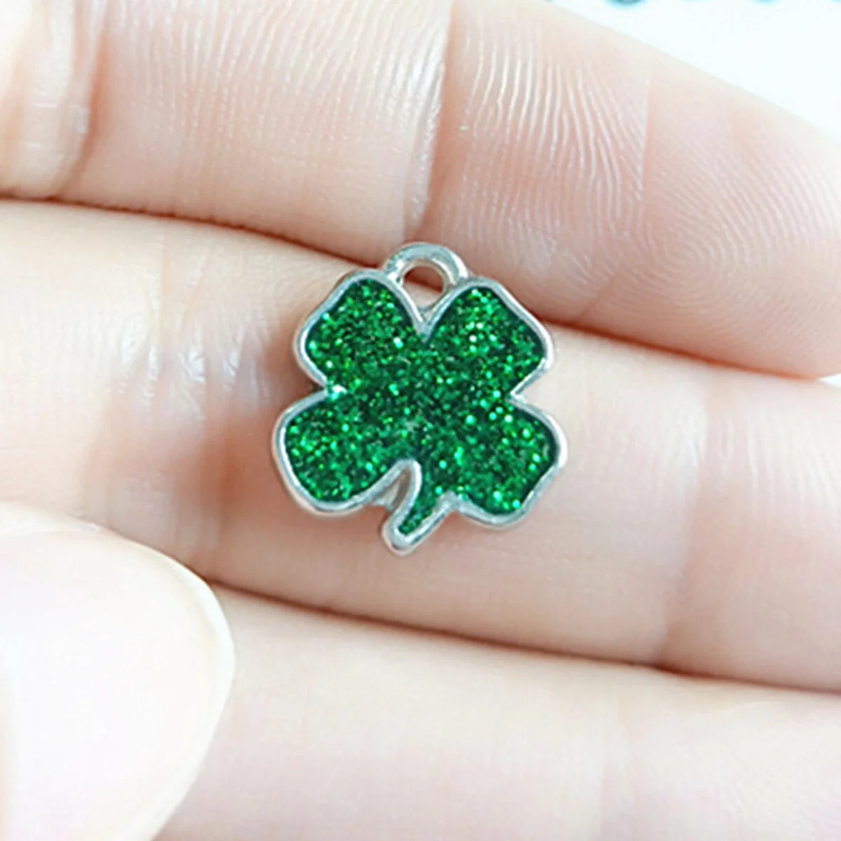 20 Pcs Lucky Pendant DIY Shamrock Decorations Bags Jewelry Accessories Miss Women Necklace