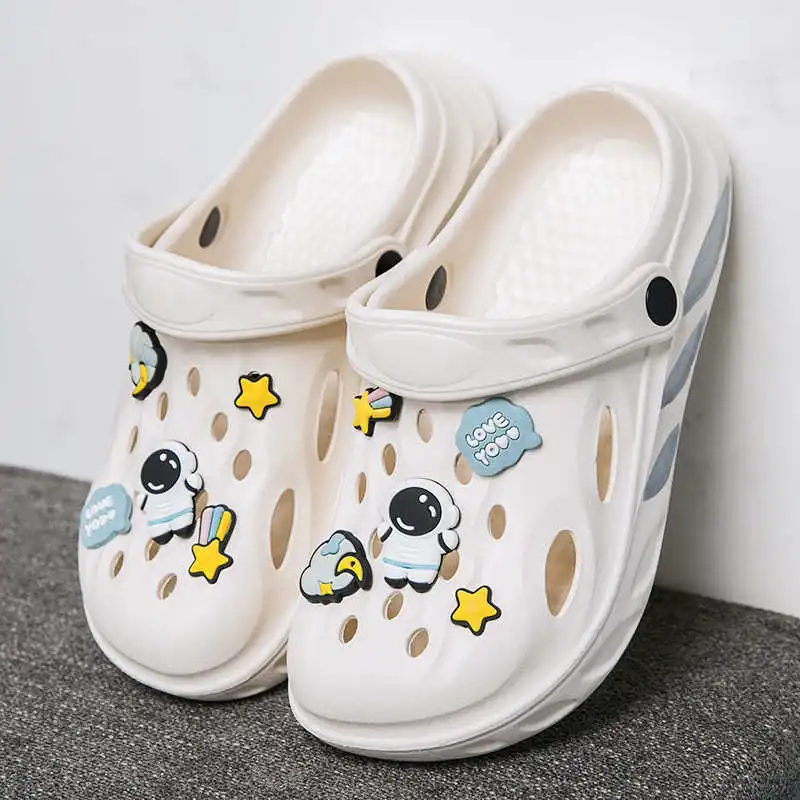 

Summer White Lightweight Men's Sandal Platform Unisex Cartoon Clogs Shoes Comfortable Women Design Sandal Sandalia Masculina
