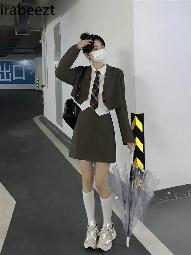 

Зимние женские комплекты Irabeezt с короткой юбкой, белая рубашка, пальто, мини-юбки, Красивая корейская мода в стиле преппи, комплект из трех пр...