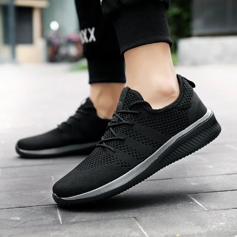 Sneakers Men's Running Shoes Trend Lightweight Walking Shoes Men's Sneakers Breathable Solid Color Black Free Shipping