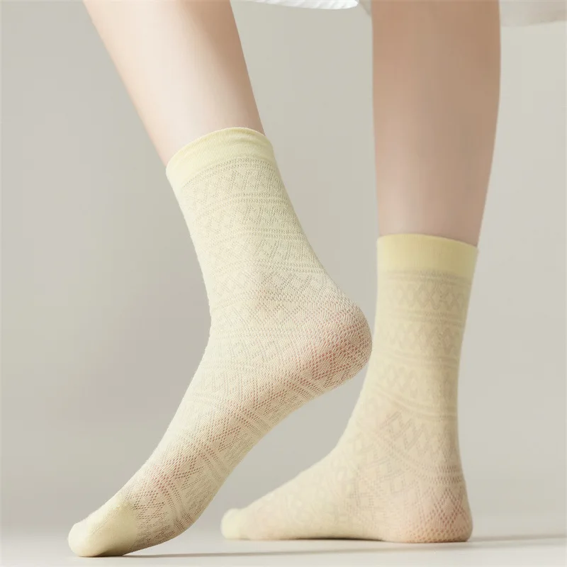 Women Socks Velvet Soft Breathable Colorful Loose No Pilling Ice Thin Loose Sock Fashion Girls Sox College Style Solid Color