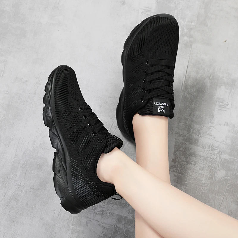 Women's Sneakers Breathable Running Shoes Lace Up Lightweight Outdoor Casual Sneakers Comfortable Soft Walking