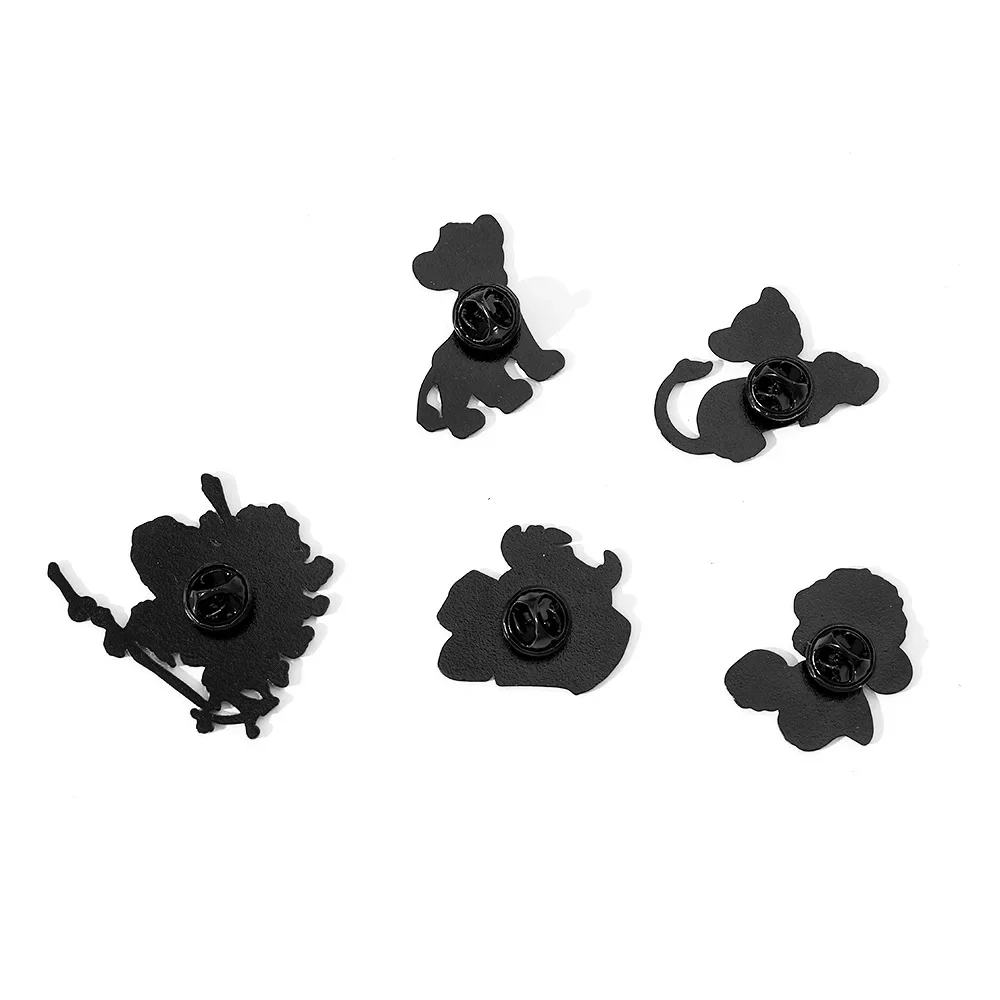 Эмалированная брошь в виде льва