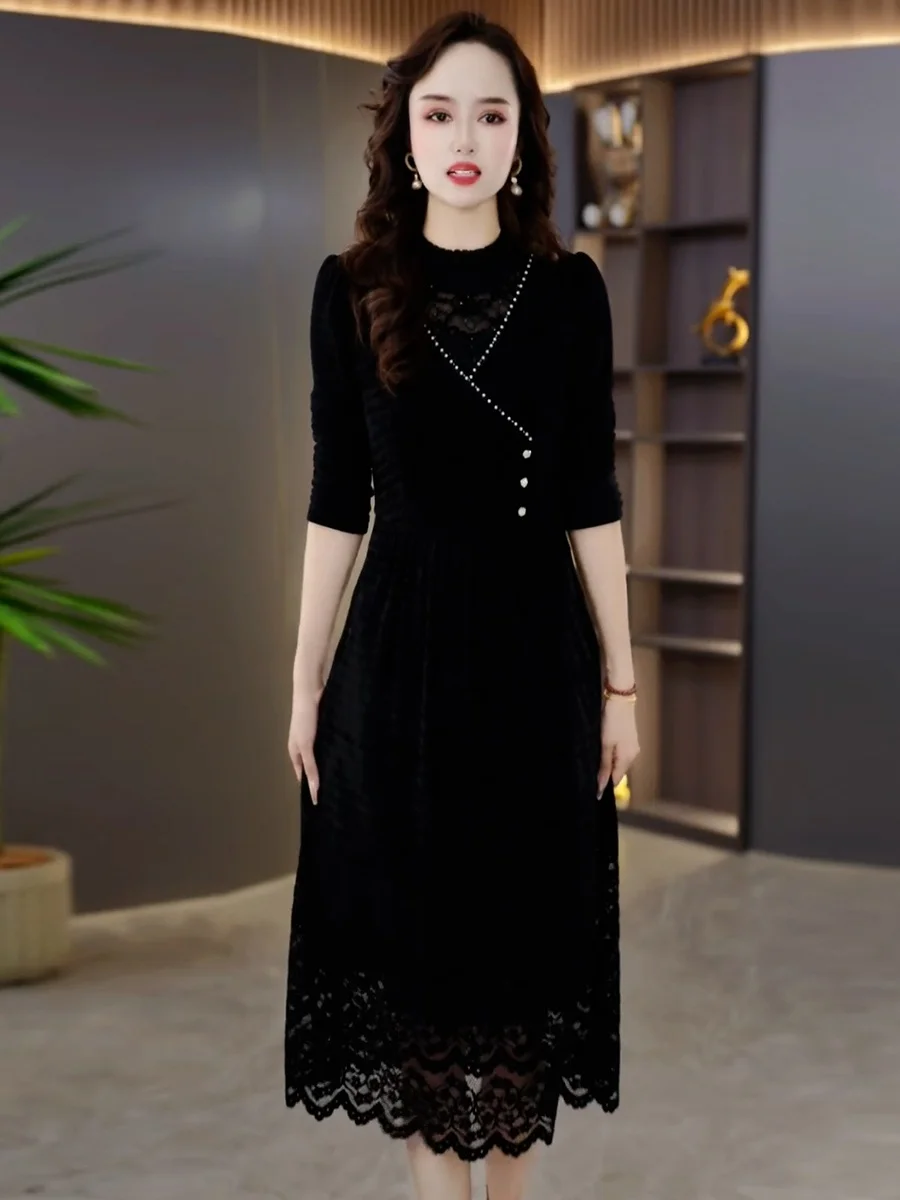 Утепленное женское платье на флисовой подкладке зима 2024 новое