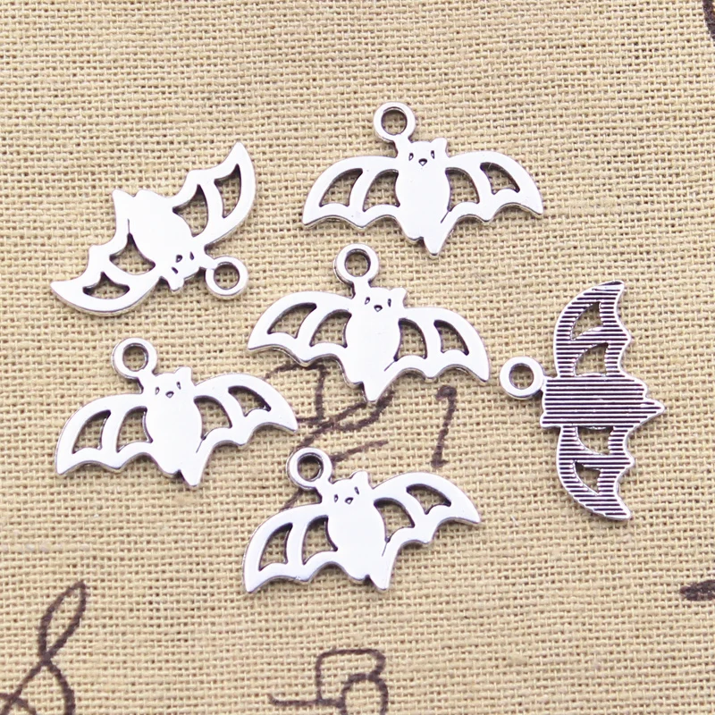 

30pcs Charms Halloween Fly Bat 16x24mm Antique Silver Color Pendants DIY Crafts Making Findings Handmade Tibetan Jewelry