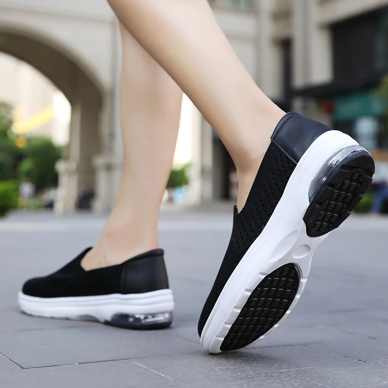 2022 New Hollow Outdoor Walking Shoes Women's Tennis Shoes Flying Woven Casual Sports Shoes Air Cushion Running Shoes Size 35-42