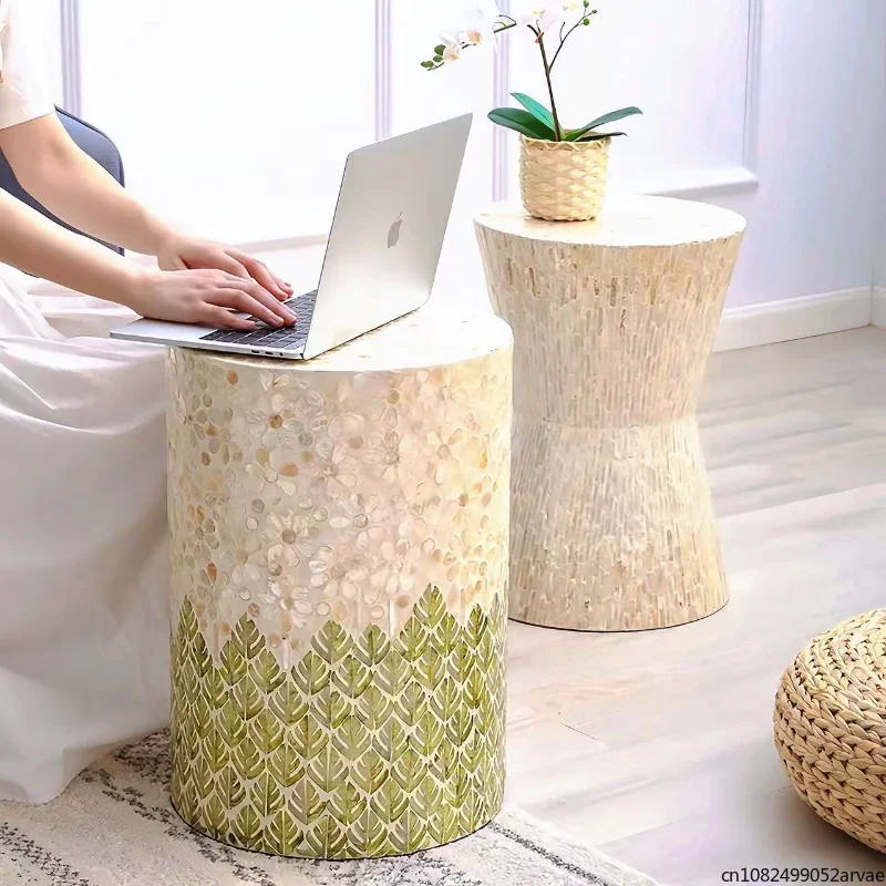 Простой журнальный столик в скандинавском стиле креативный приставной для