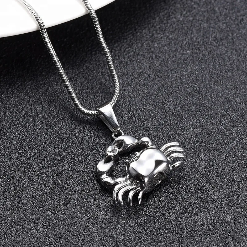 

Animal Crab Cremation Urn Necklace for Ashes, Keepsake Pendant for Pet or Human Ash Holder, Memory Funeral Accompanying Pets