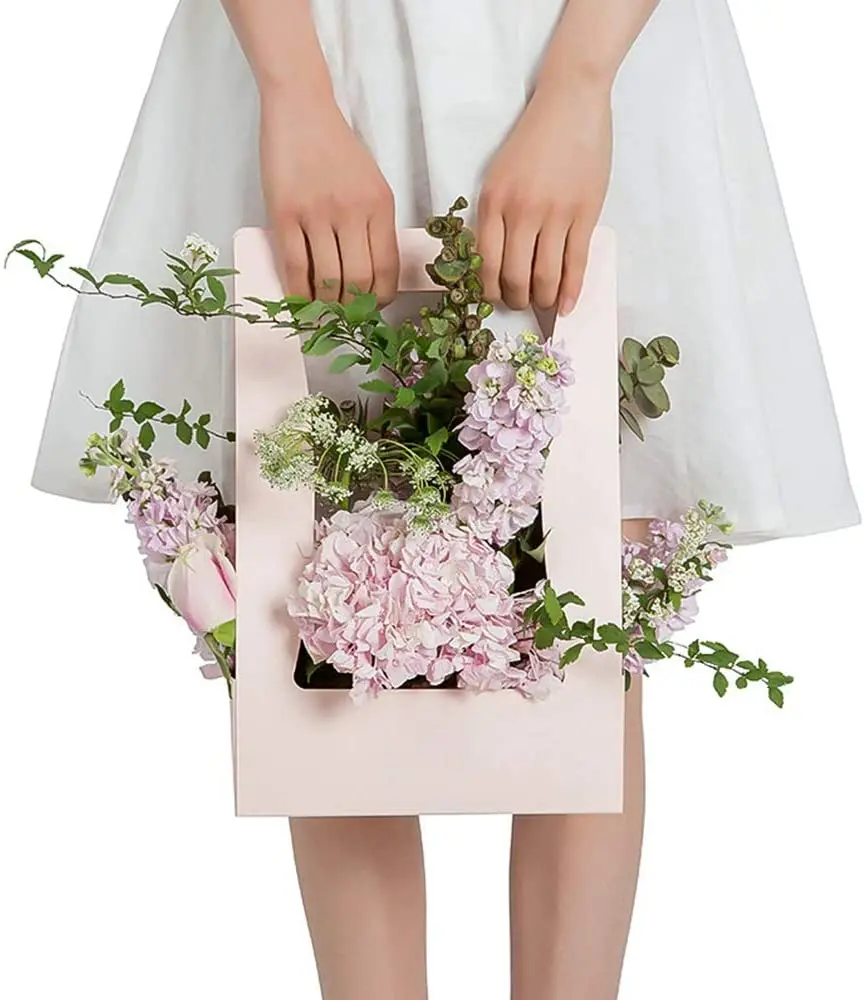 

5pcs Flower Gift Bags Portable Foldable Flower Bouquet Box with Handle Waterproof Paper Packing Bag Florist Flower Carrier Bag