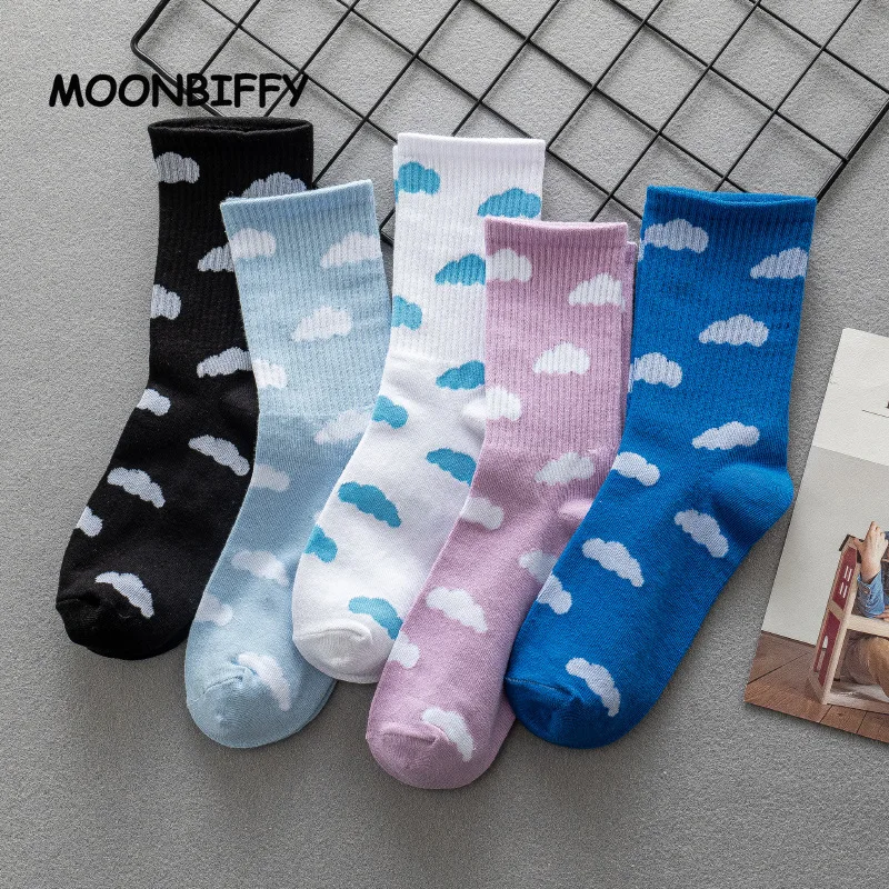

Fashion Women Socks Sky Blue Small Fresh White Cloud Cotton Student Sports Sock Male Couple Hip Hop Skateboard Socks for Girls