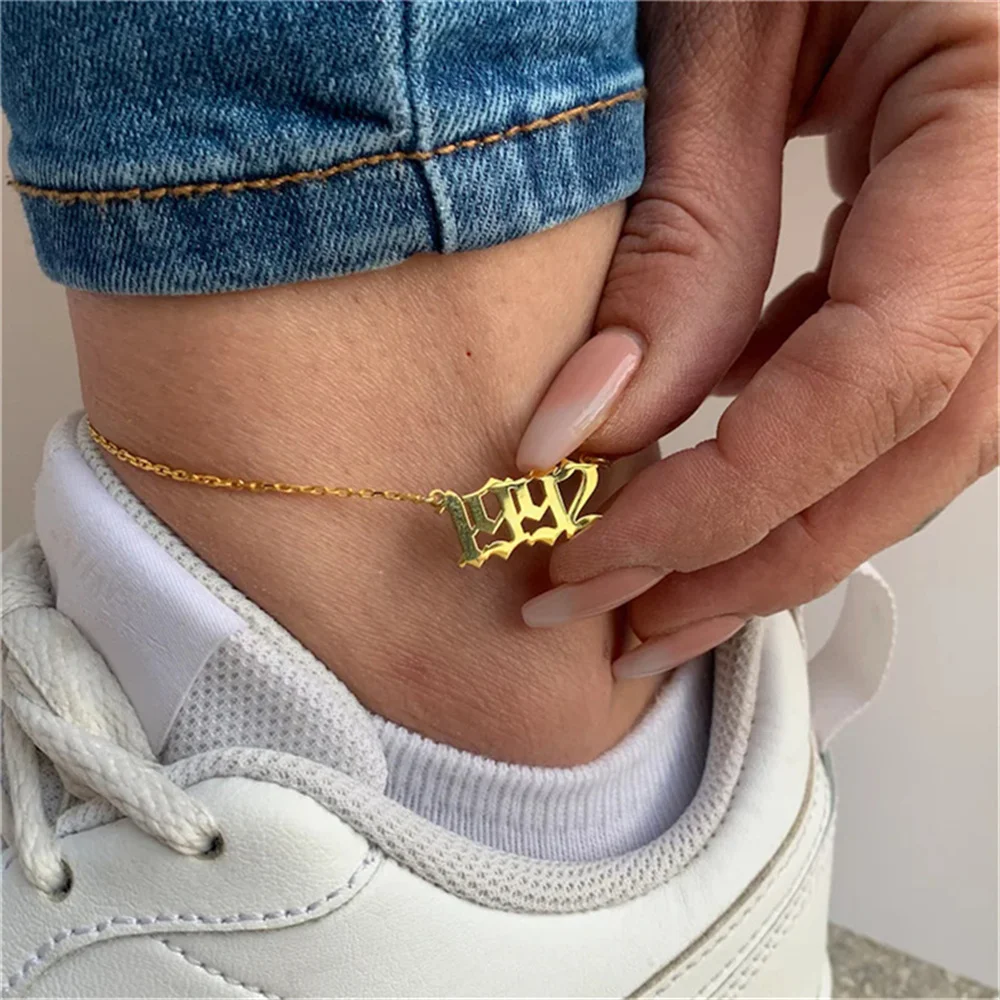 

Personalized Name Initials Women's Anklet Stainless Steel Number Old English Gold Chain Fashion Exquisite Anklet Jewelry Present