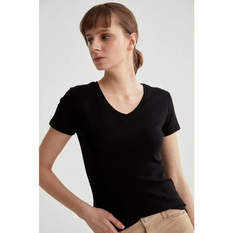 

V-Neck Basic Slim Fit T-Shirt T Shirt Y2K Top Nostalgic Summer Women T-Shirt Anime Bluz