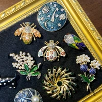 retro beautiful palace gem pin brooches refinement bee plant animal brooch women men clothing accessories jewelry