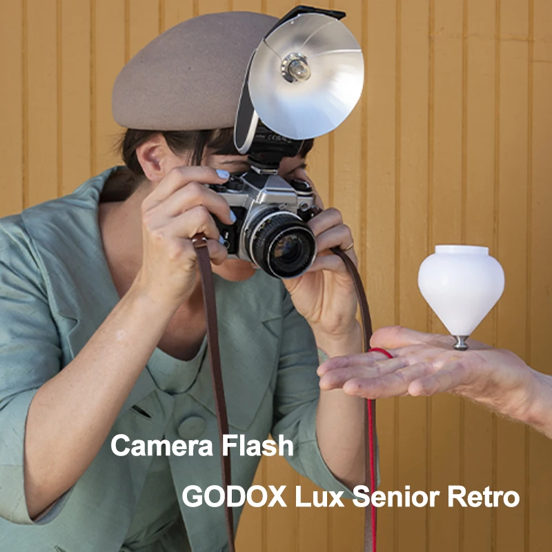

GODOX Lux Senior Retro Camera Flash Universal Speedlite Flash for SONY NIKON CANON FUJI Olympus Cameras with 1700mAh Battery