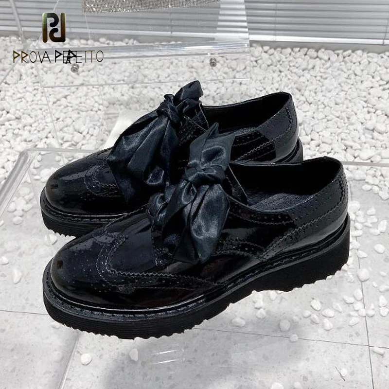 

Туфли женские из натуральной кожи, с бантом, на шнуровке