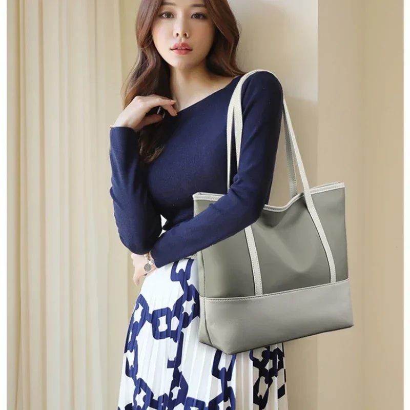 

Bag Woman 2023 New Fashion Canvas Shoulder Simple Oxford Butot Waterproof Large Capacity Mom Bag