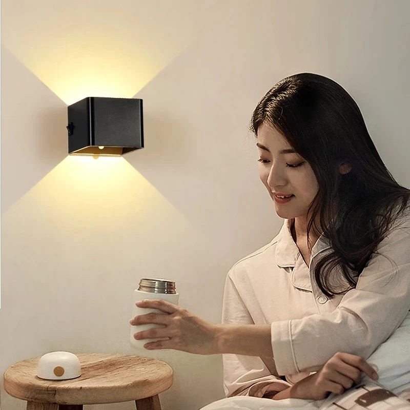 

Wire-free LED Night Light Rechargeable Wall Lamp Human Body Sensor Wall Light for Bedside Bedroom Corridor Room Decor