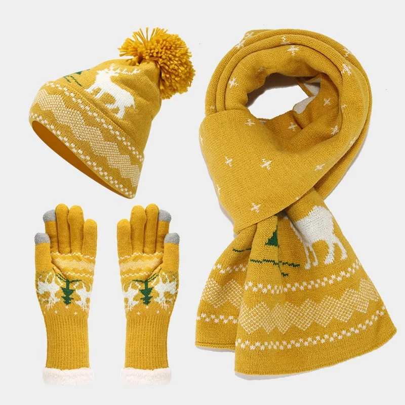 Рисунок 4 - Трикотажный Комплект из трех предметов: шапка