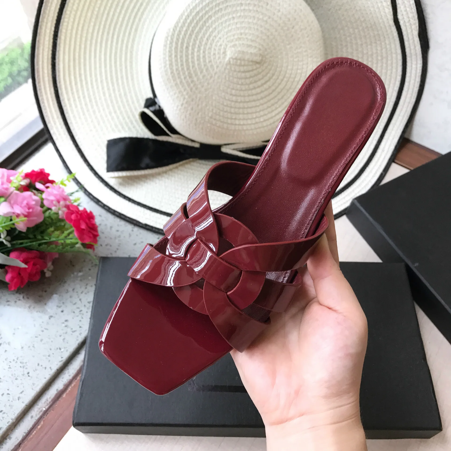2023 Summer New Sandals Women Flip Flops Thick and Low Slippers All-match Lazy Shoes One Pedal Slippers
