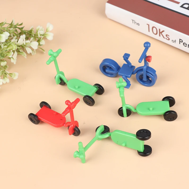 

1:12 Doll House Toy Mini Plastic Scooter Doll Toy Accessories