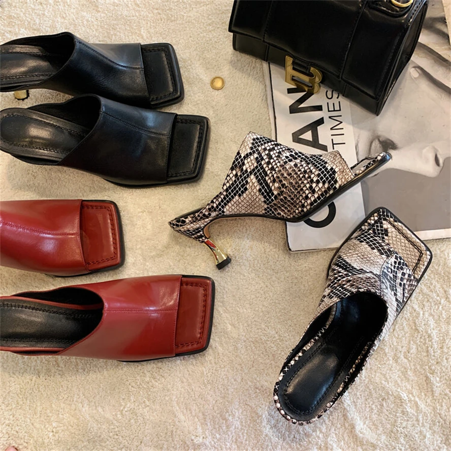 

New Korean fashion, women wearing slippers, European and American square head high-heeled women's shoes in spring and summer2022