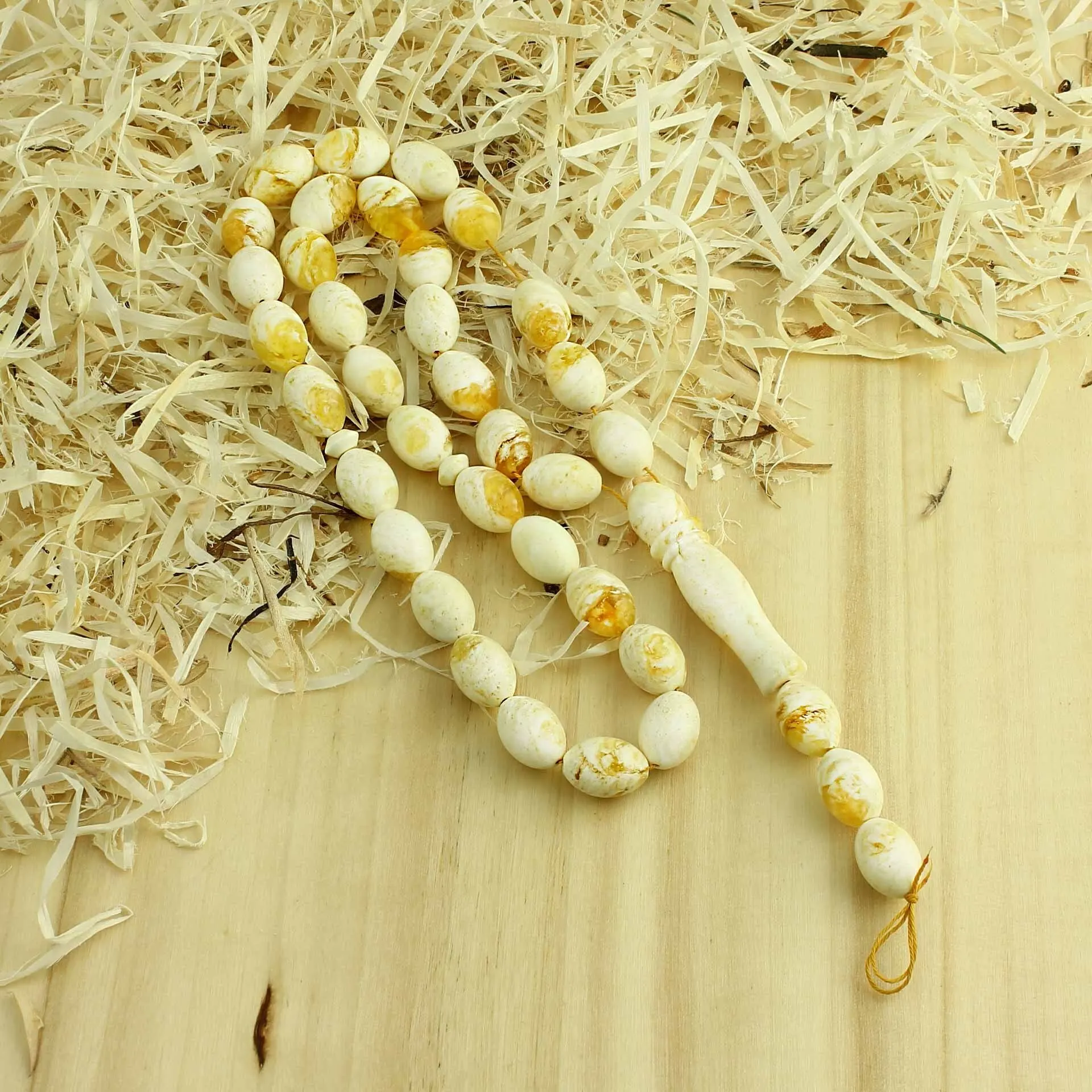 Рисунок 2 - Четки Мусульманские из Янтаря