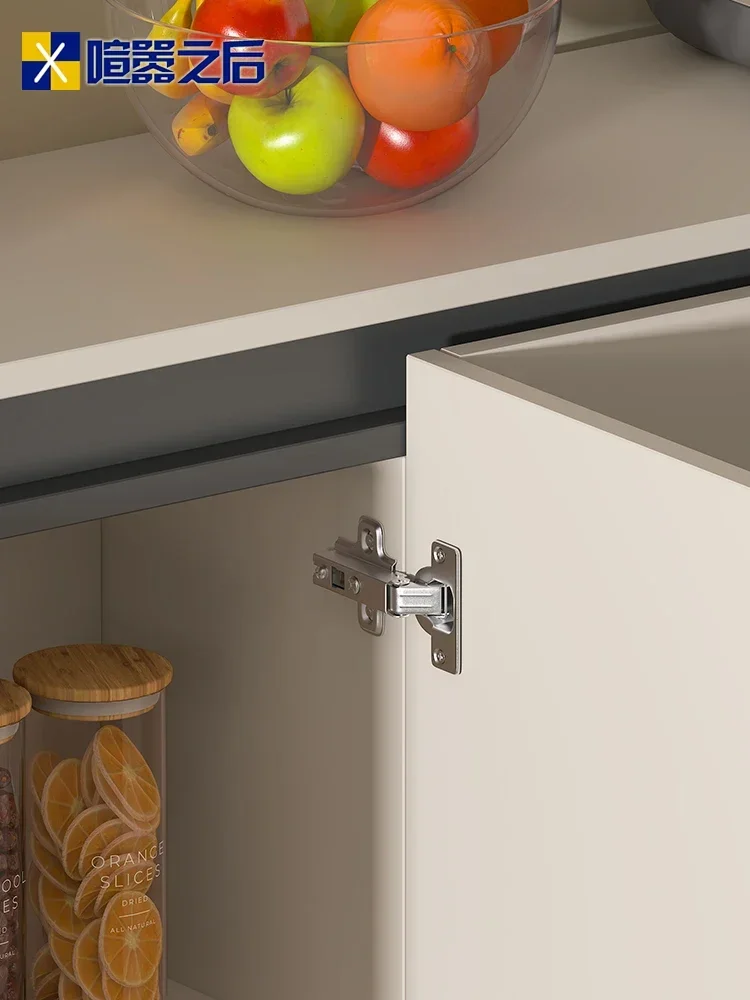 Бытовая кухня короткий шведский стол проход коридор шкаф для хранения комод 8g241-1