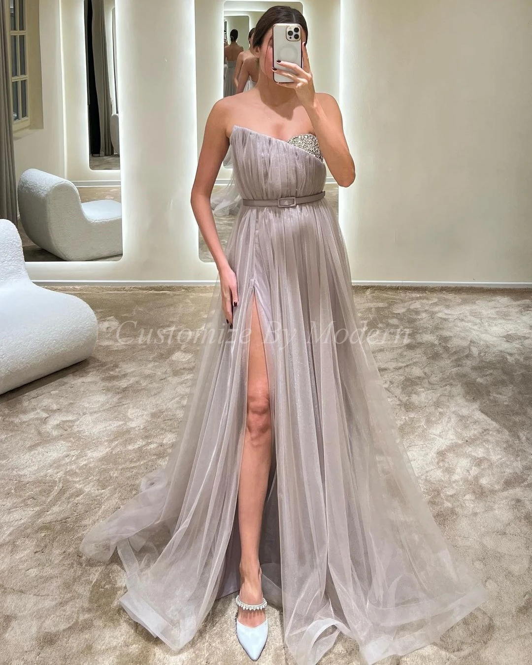 

Modern Crystals Tulle Long Prom Dresses A-Line Strapless Pleated Side Split Floor Length Saudi Arabia Women Evening Party Dress