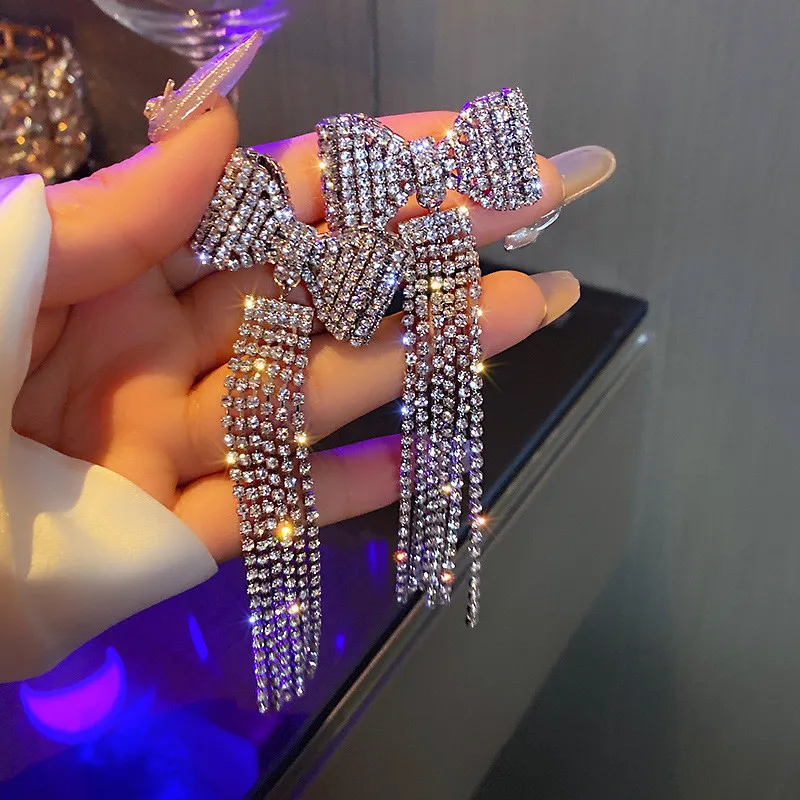 

The New Fashion 2022 Diamond-Encrusted Stereo Bowknot Is Ms Long Tassel Earrings, Personality Luxury Eardrop Of Exaggeration