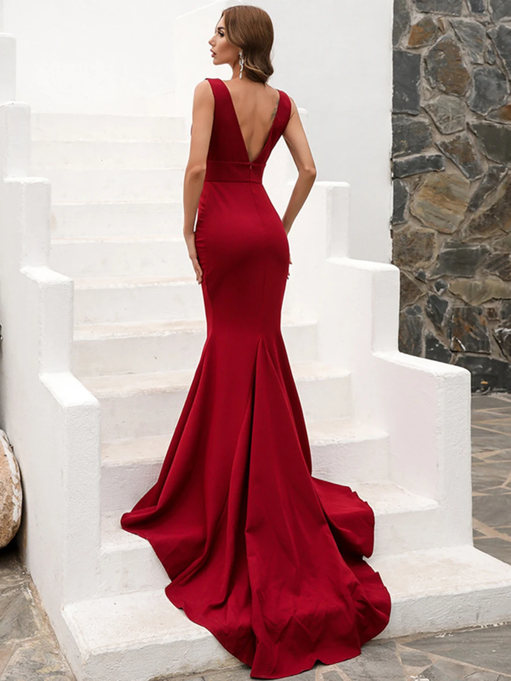 Burgundy Long Mermaid Prom Dresses Deep v neck Elegant Evening Gowns Sexy Backless Satin Formal Night Party Dress Vestidos