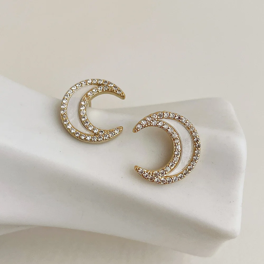 

ALLNEWME Cute Romantic Shiny CZ Zircon White Shell Moon Earring for Women Mujer Gold Color Copper Drop Earrings Oorbellen 2022