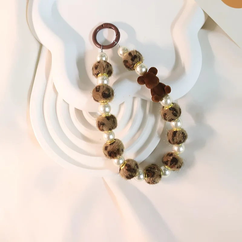 Брелок с милым медведем подвеска бусинами из смолы цепочка для ключей