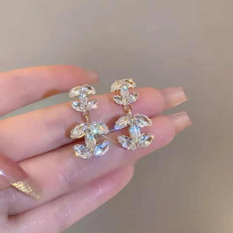 Серьги-гвоздики YILUOCD с кубическим цирконием