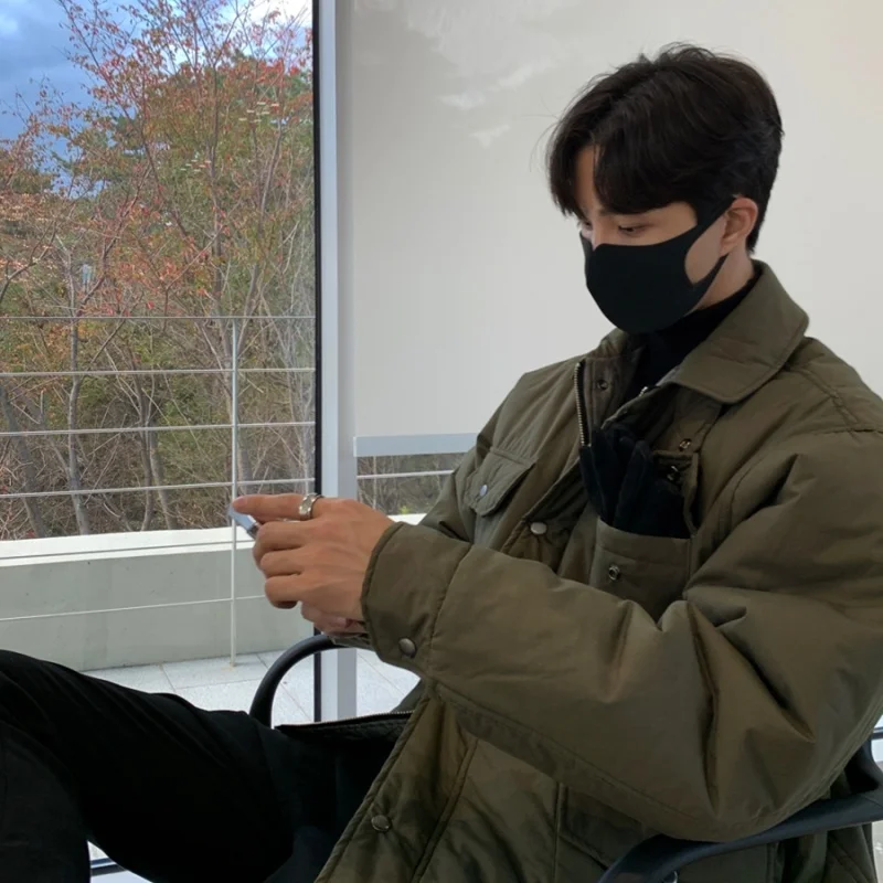 Winter Jacket Men Warm Fashion 3-color Pocket Thicken Jacket Men Streetwear Korean Loose Thick Short Coat Mens Parker Clothes