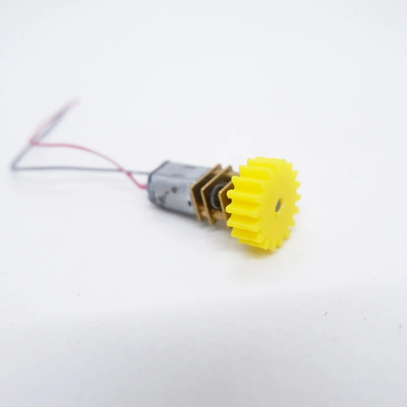 

Scientific Invention Design of 18 Teeth 7 * 20 1M N20 Plastic Gear